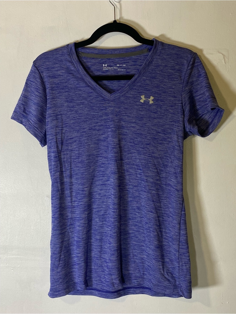 Under Armour HeatGear Heather Blue V Neck Athletic Tee Women's Small Running Gym